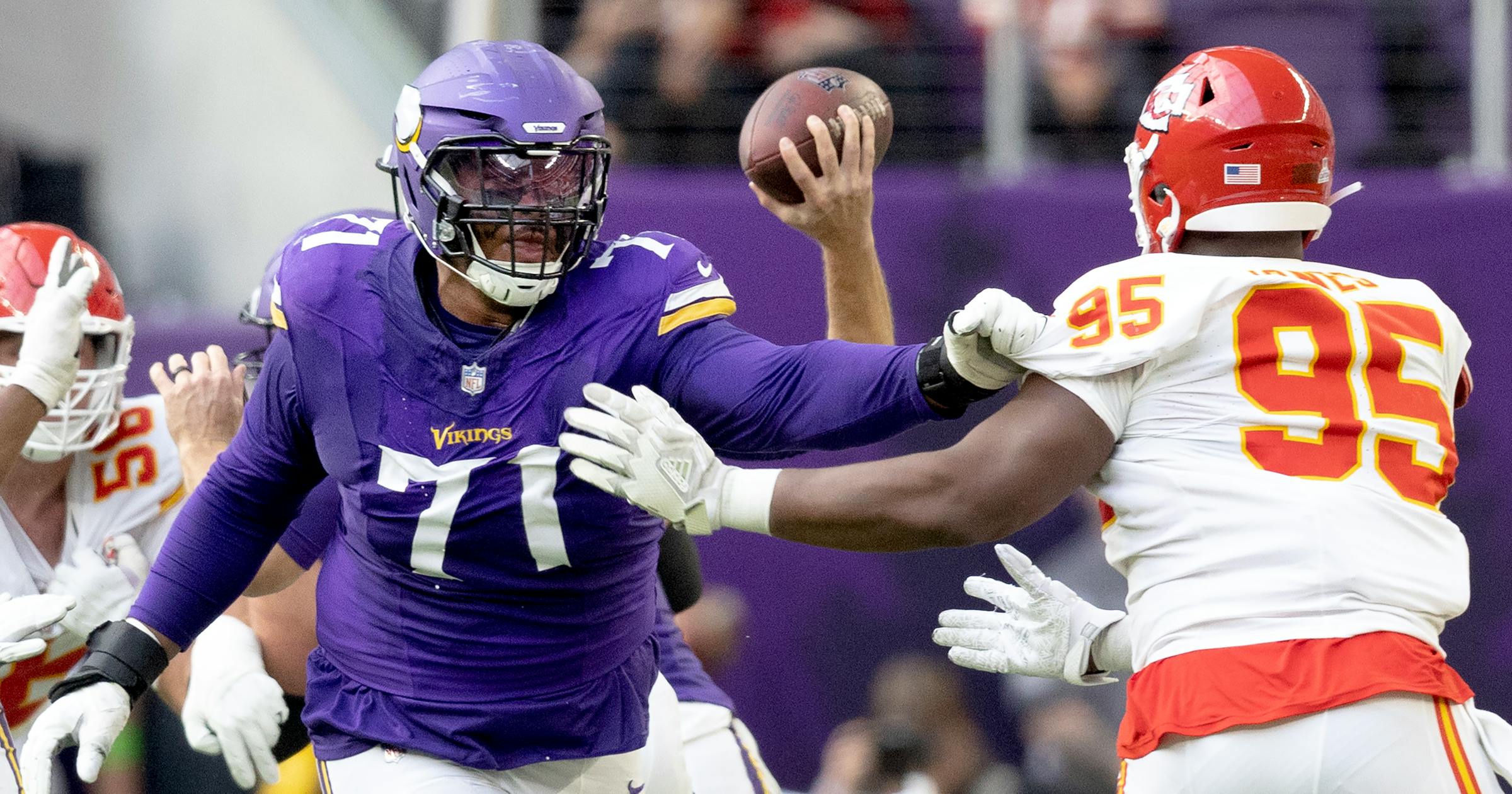 Vikings sign Christian Darrisaw to four-year contract extension worth $113 million